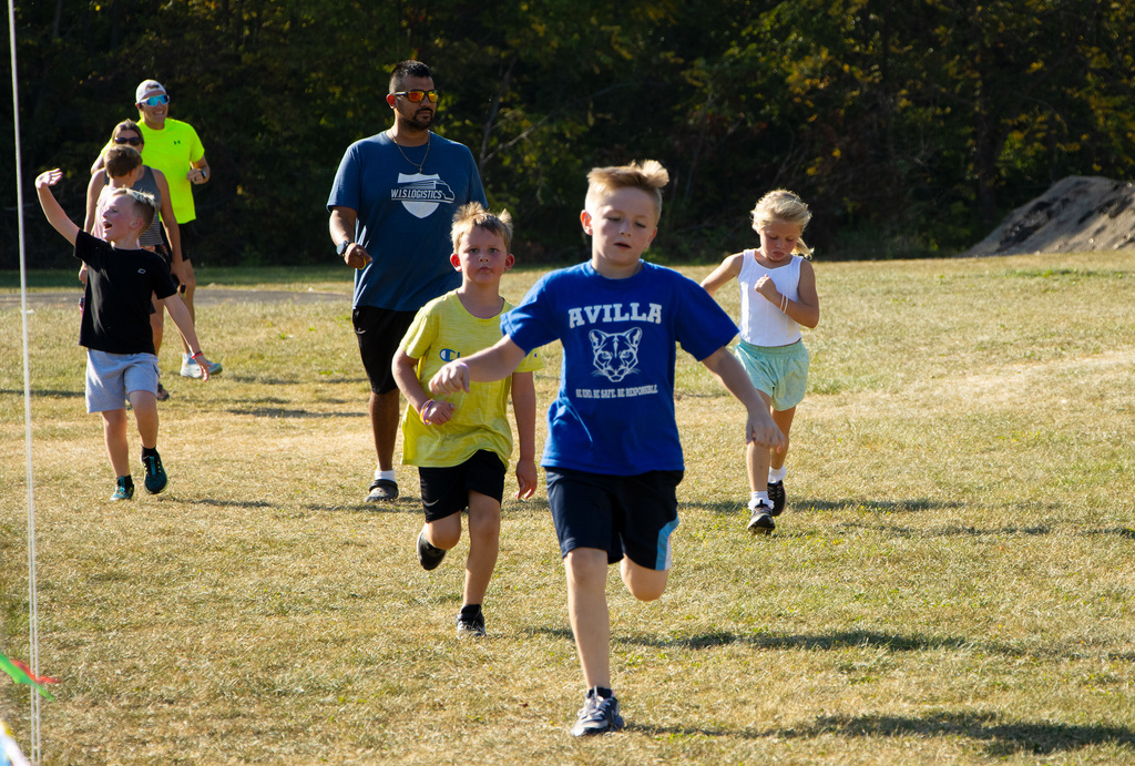 Avilla-Family-Walk-A-Thon-4