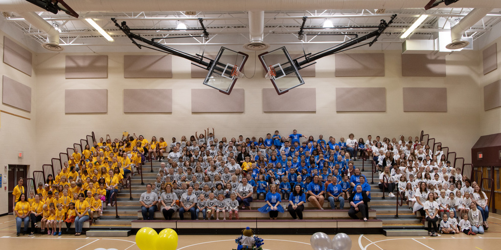 North-Side-Pack-Day-Group-Shot