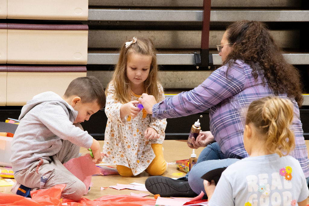 NS-Feathers-and-Flannels-Fest-3
