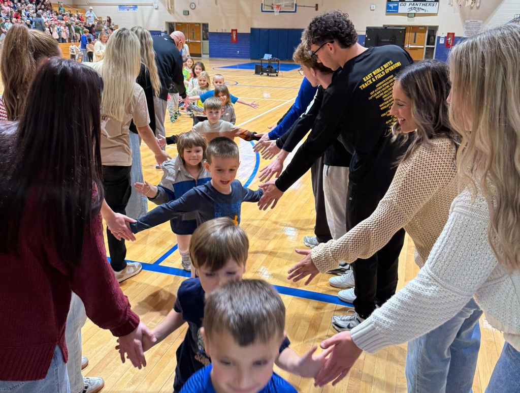 587065028_1467137525421423_3447246823437722700_n