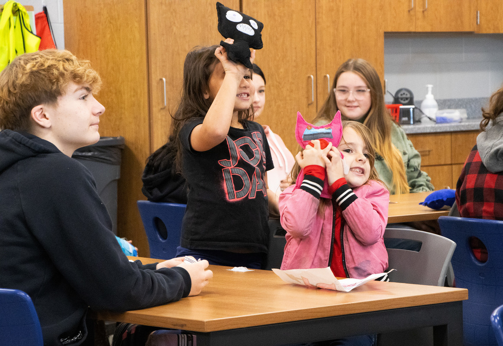 ENMS-Rome-City-Felt-Monters-2