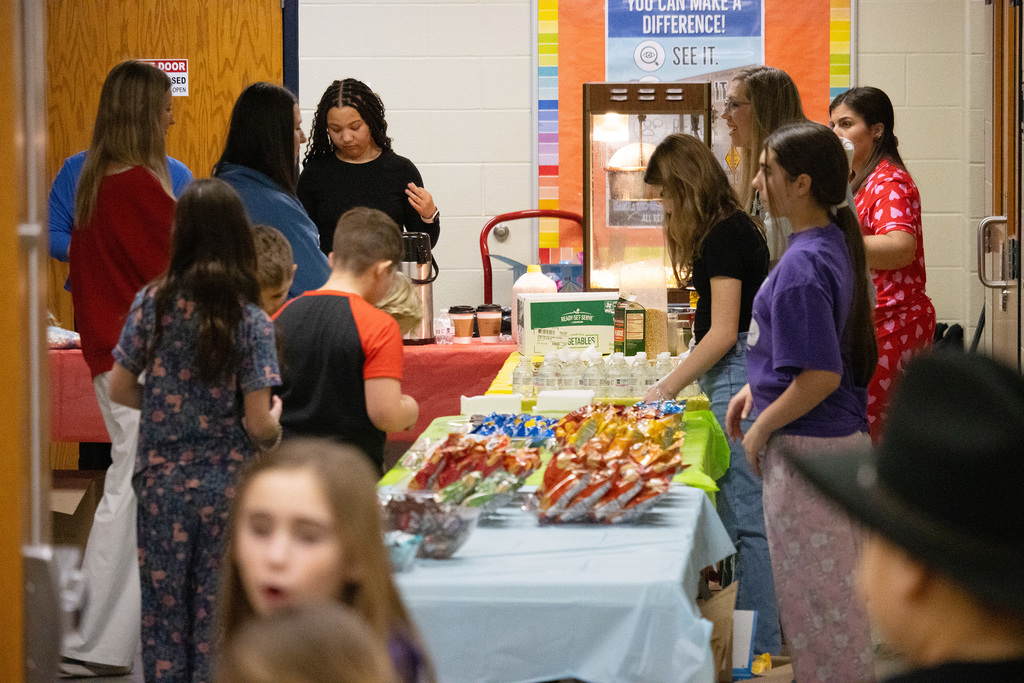 Wayne-Center-School-Dance-6