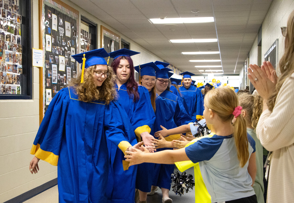 EN HS Seniors