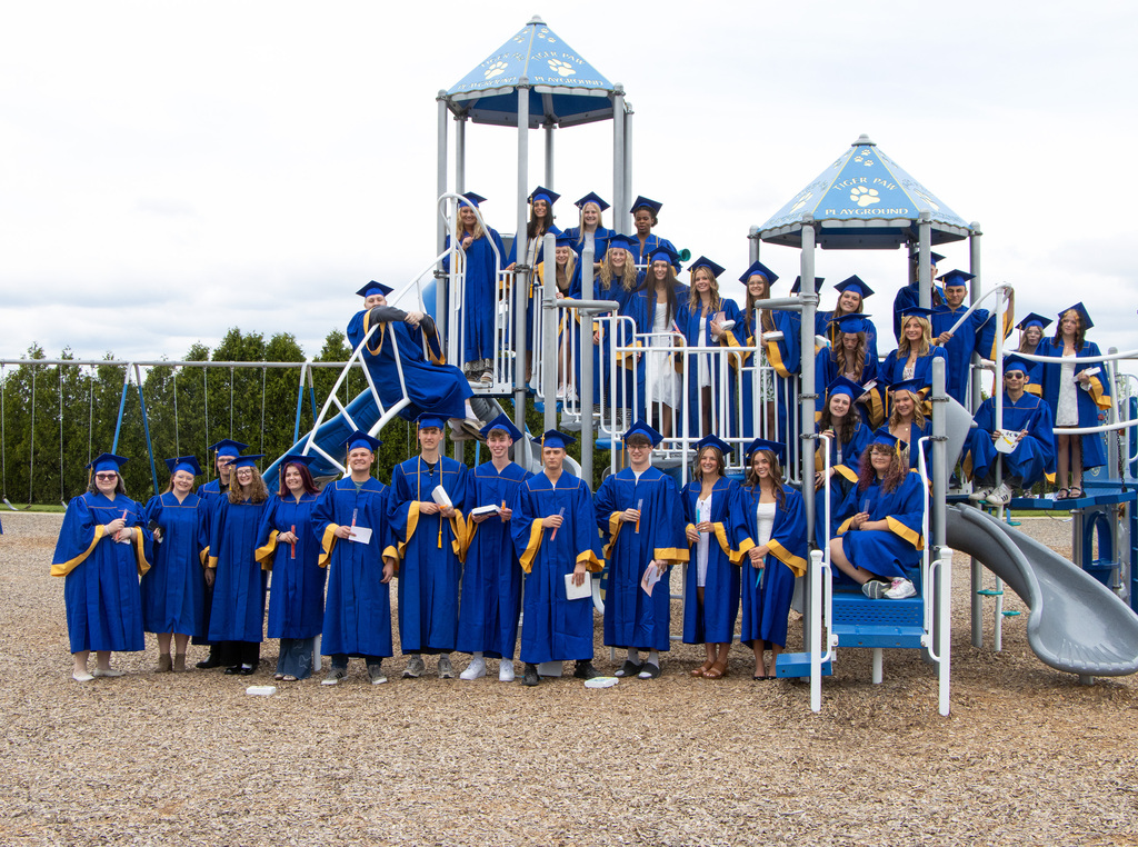 EN HS Seniors