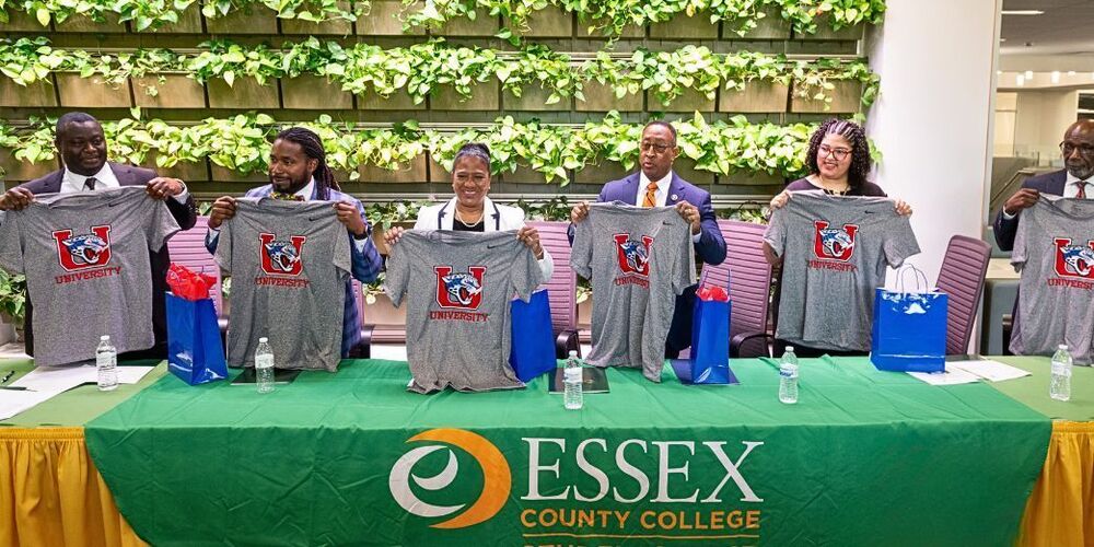 EOSD Launches Jaguar University Dual Enrollment Program