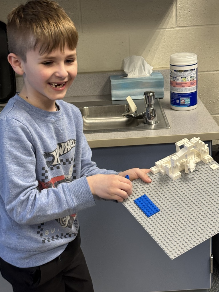 Animal habitats with lego