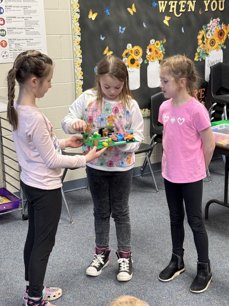 Animal habitats with lego