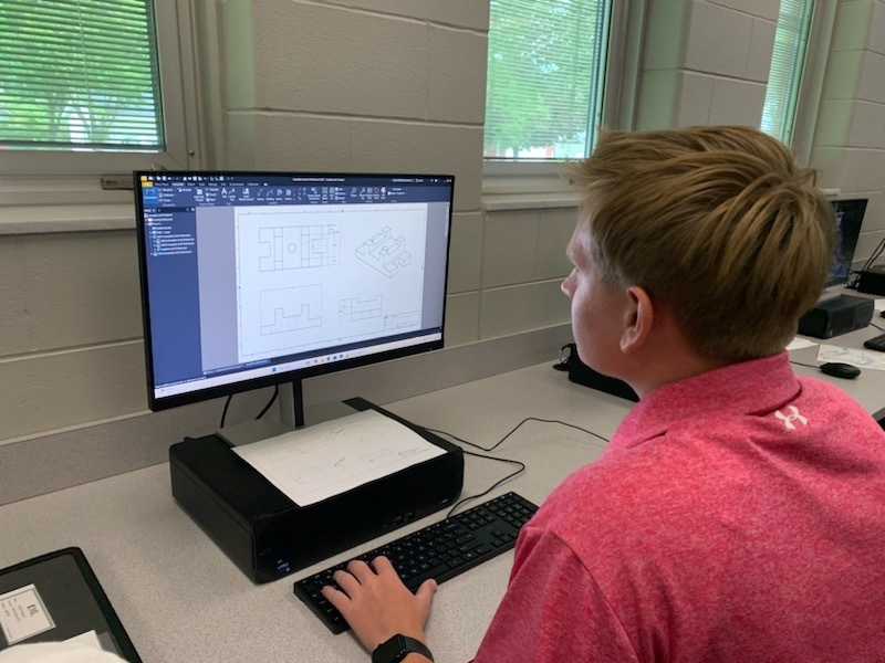 Students in new computer lab