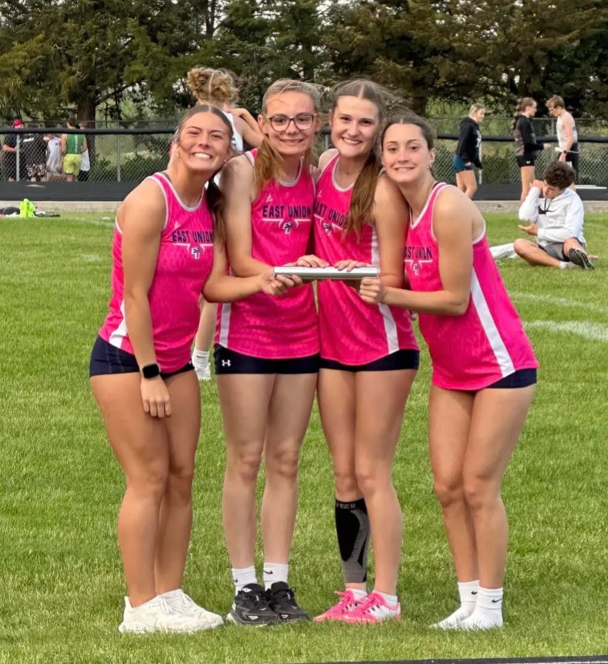 Girls 4x200