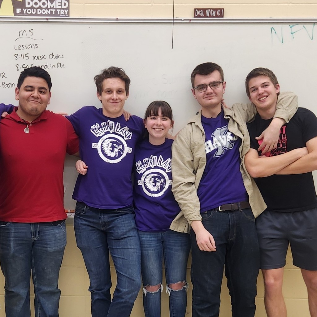 Band seniors lined up and smiling!