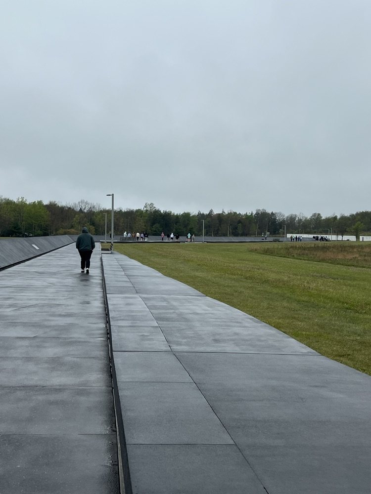 kids walking along the path for the Flight 93 memorial