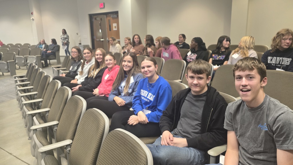 Leadership Students on Field Trip