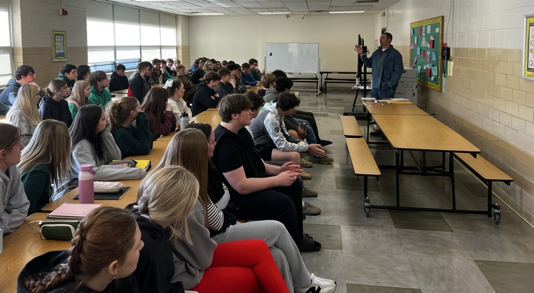 Jeff Smith Training Coordinator for Marietta Plumbers and Pipefitters speaking to sophomores about pre-Apprenticeship opportunity
