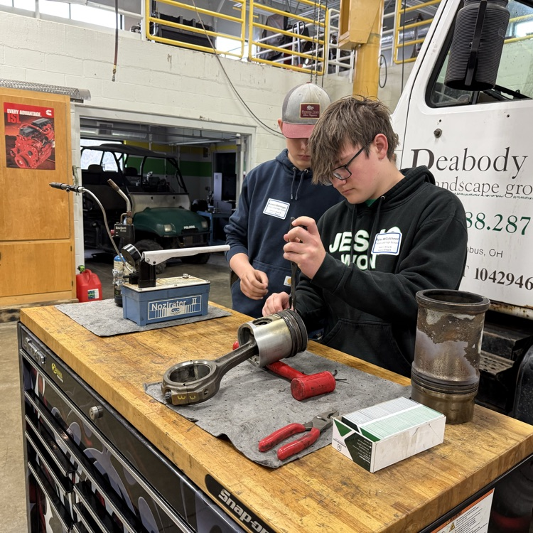 Freshman class enjoys Washington State visit day
