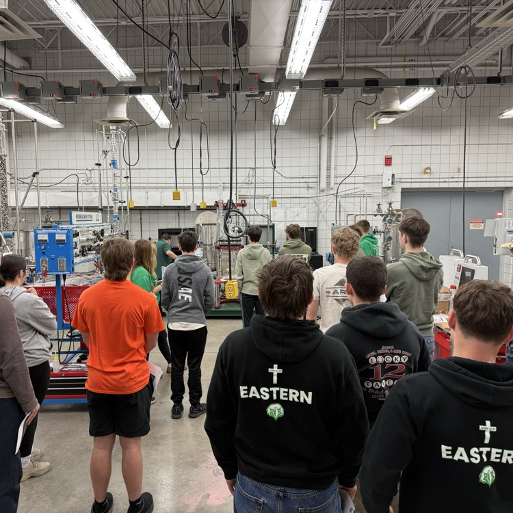 Freshman class enjoys Washington State visit day