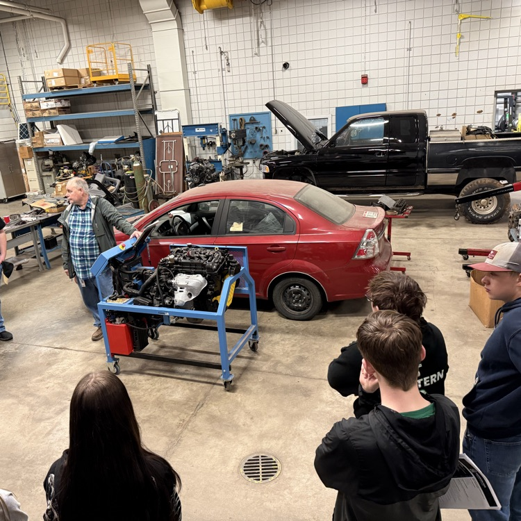 Freshman class enjoys Washington State visit day