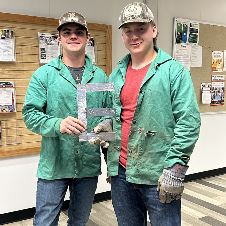 Freshman class enjoys Washington State visit day