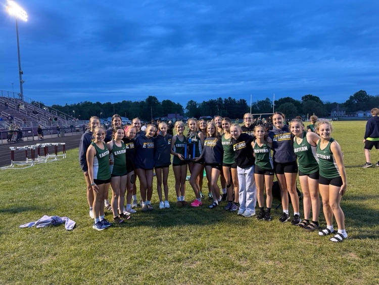 The JH Girls Track team scored 107 points Tuesday night while claiming their 3rd straight TVC Hocking Title. Aubrey Barnett also earned the Female High Point Award scoring 28 points.   Congratulations Lady Eagles!