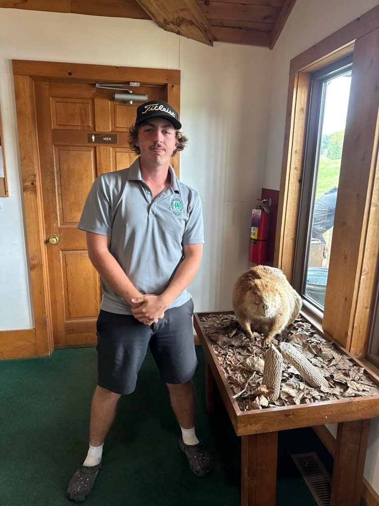 Congratulations to Dawson King on finishing 2nd in the Sectional tournament at Big Beaver GC on Tuesday! Dawson advances to Districts on Wednesday 9/30 at Portsmouth Elks Country Club. 