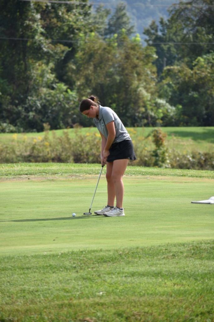 Gabby Lind finished 16th today in the Girls Golf District Tournament! Congratulations on a great season Gabby!