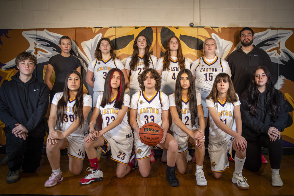 Team Photo 25-26 (1)