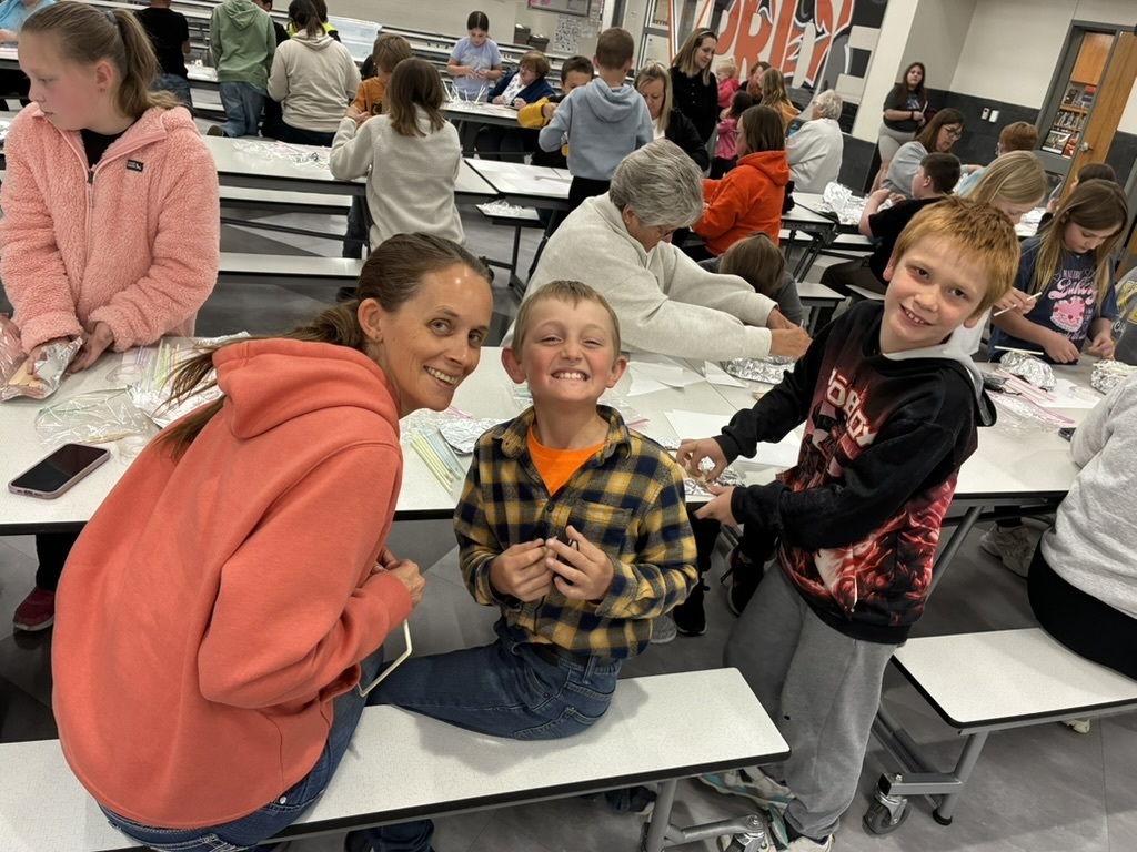 3rd Grade has been learning about Early Explorers! During our Family Engagement Hour, students and their families created ships and got to test them out on the water!