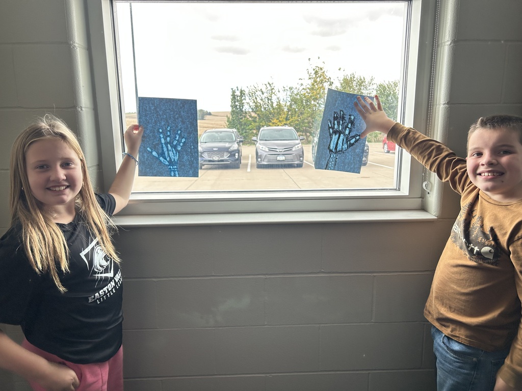 Our third graders have been learning all about the Skeletal System in ELA! On Friday, we explored the bones in our hands and created our very own “x-rays.” Check out our cool creations!