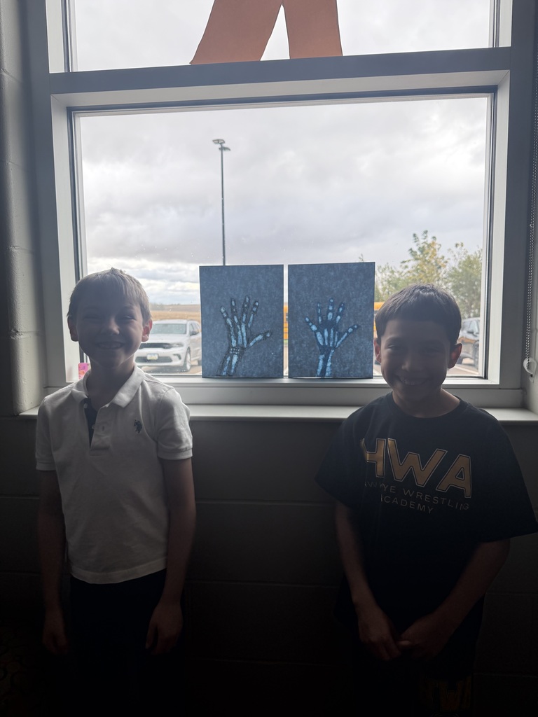 Our third graders have been learning all about the Skeletal System in ELA! On Friday, we explored the bones in our hands and created our very own “x-rays.” Check out our cool creations!