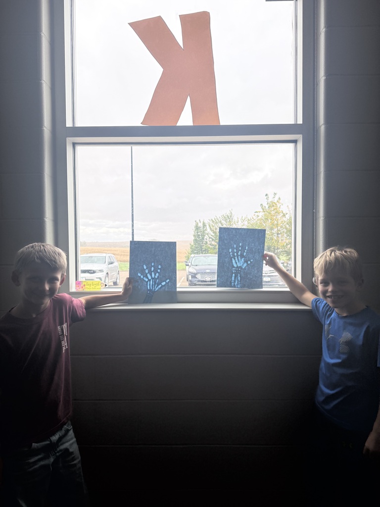 Our third graders have been learning all about the Skeletal System in ELA! On Friday, we explored the bones in our hands and created our very own “x-rays.” Check out our cool creations!