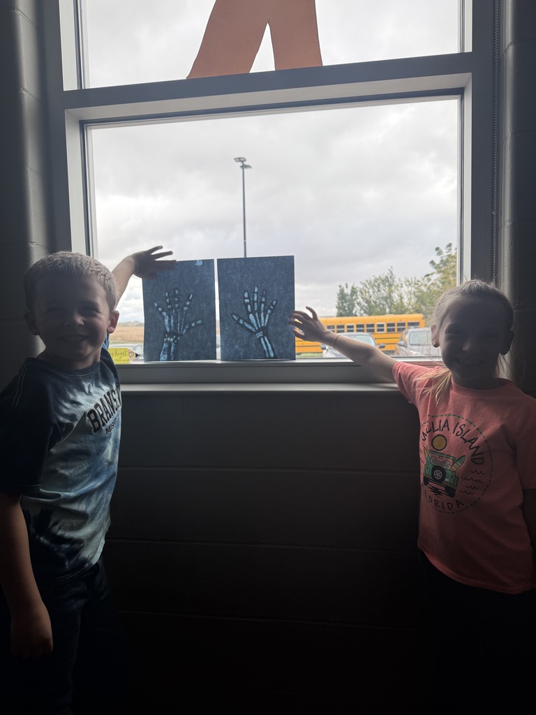 Our third graders have been learning all about the Skeletal System in ELA! On Friday, we explored the bones in our hands and created our very own “x-rays.” Check out our cool creations!