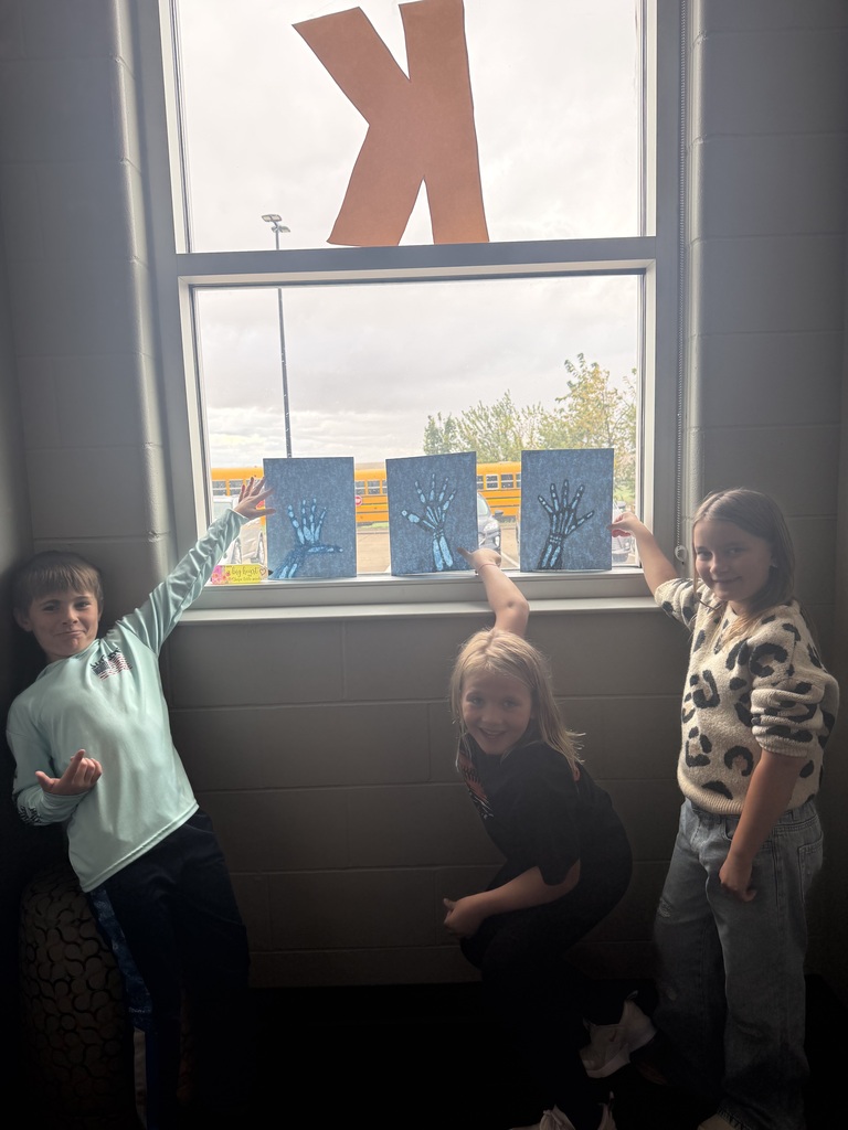 Our third graders have been learning all about the Skeletal System in ELA! On Friday, we explored the bones in our hands and created our very own “x-rays.” Check out our cool creations!
