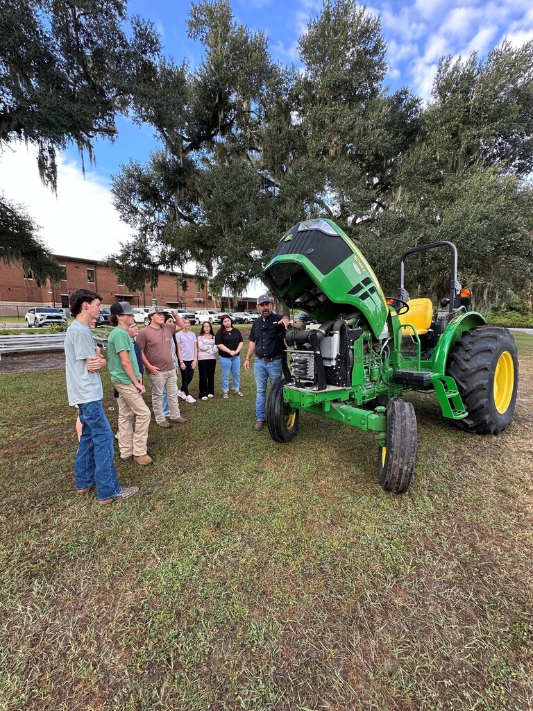 Tractor 