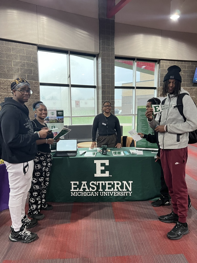 Today Ecorse Community High School had their annual College and Career Day. We had various College and community representation.