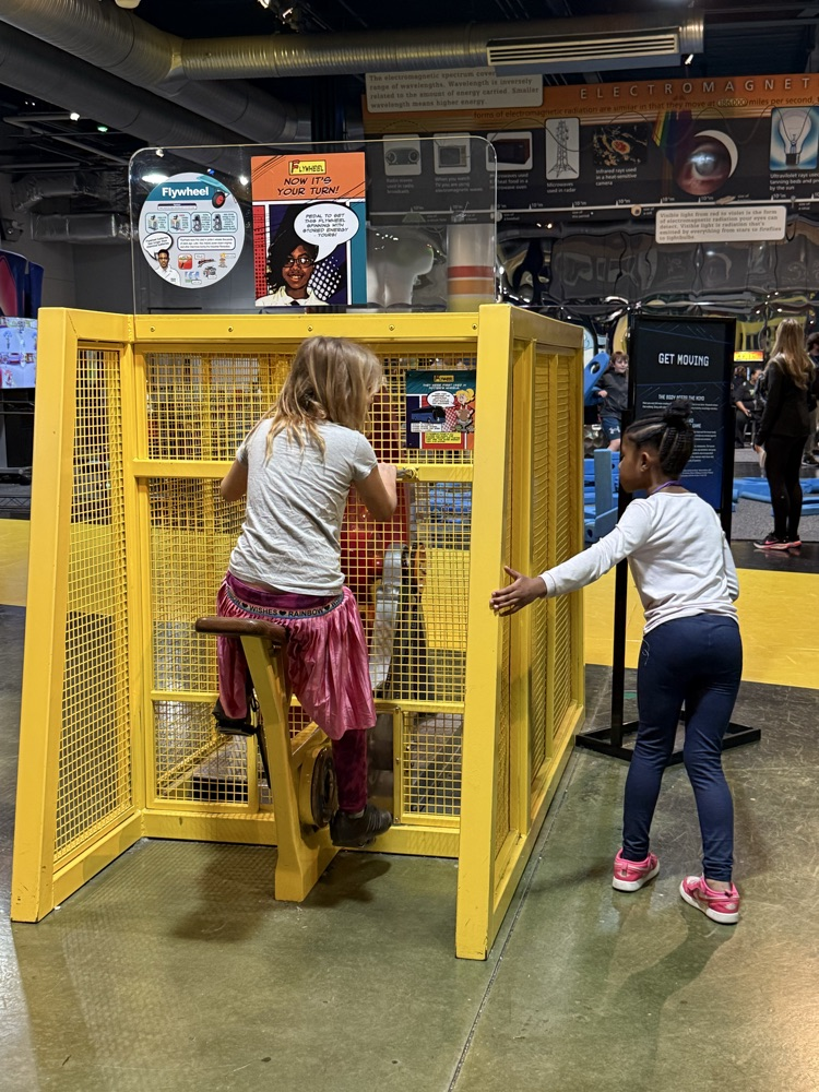 kids exploring Detroit science center