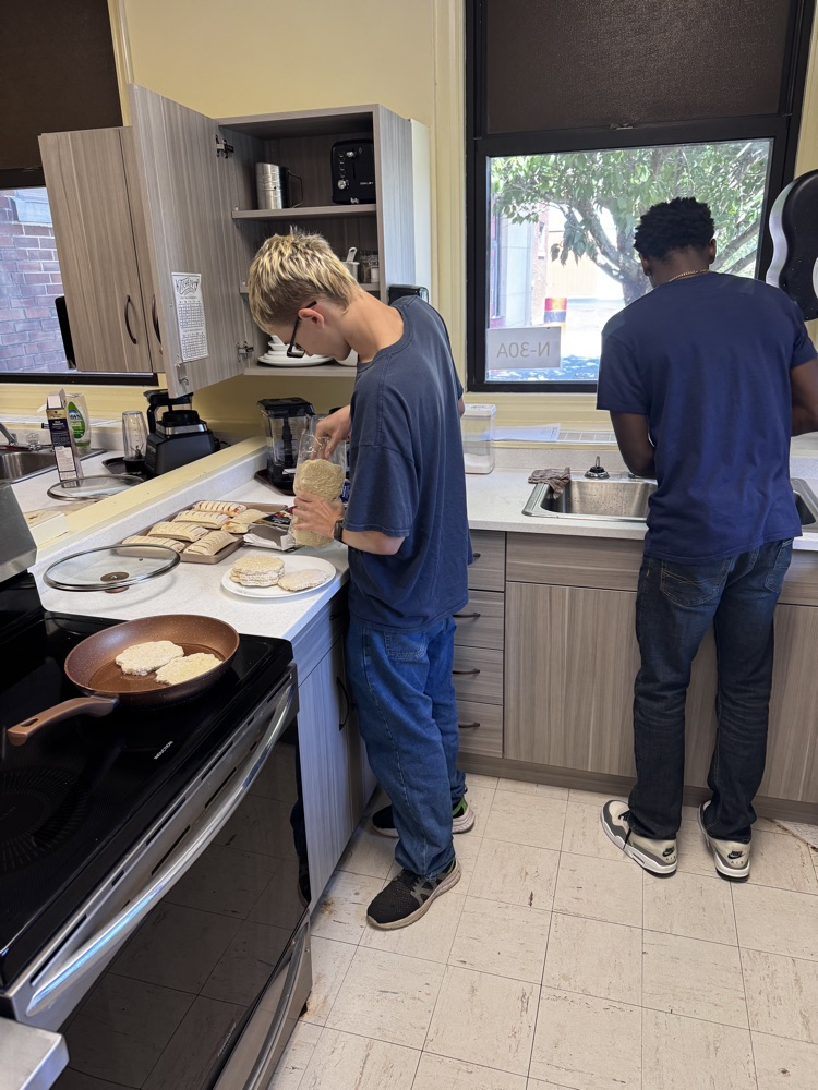 students cooking