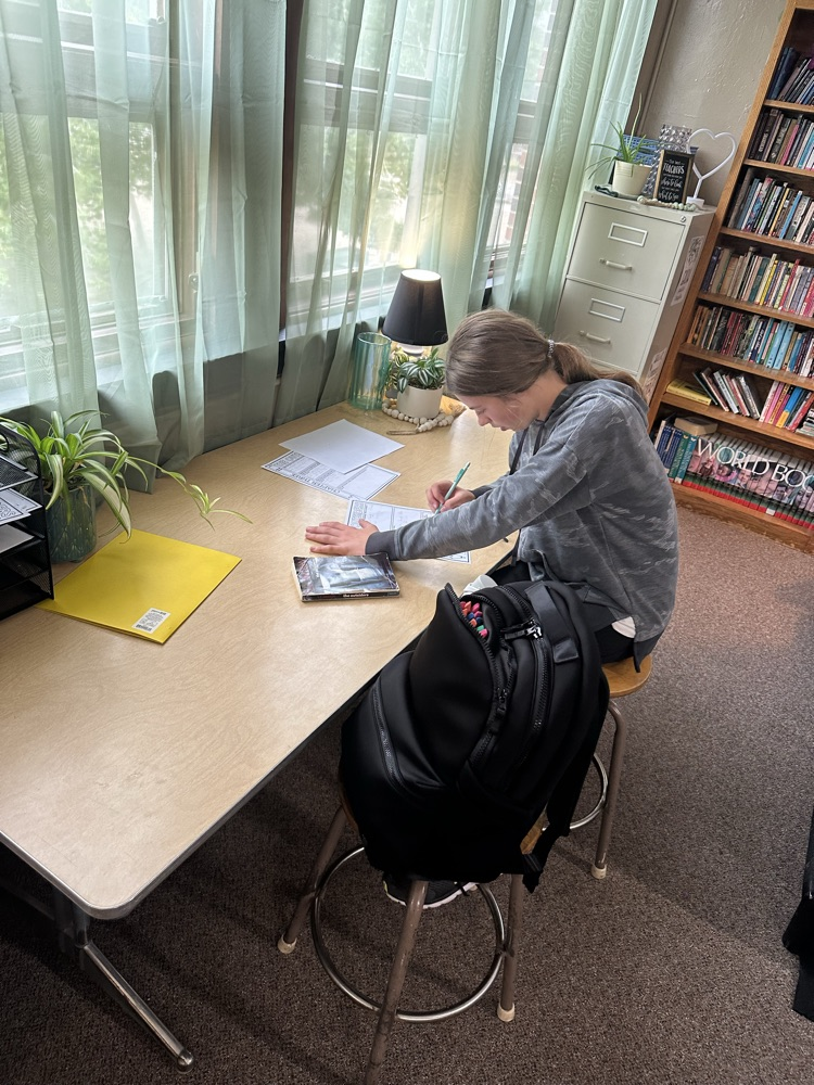 students reading
