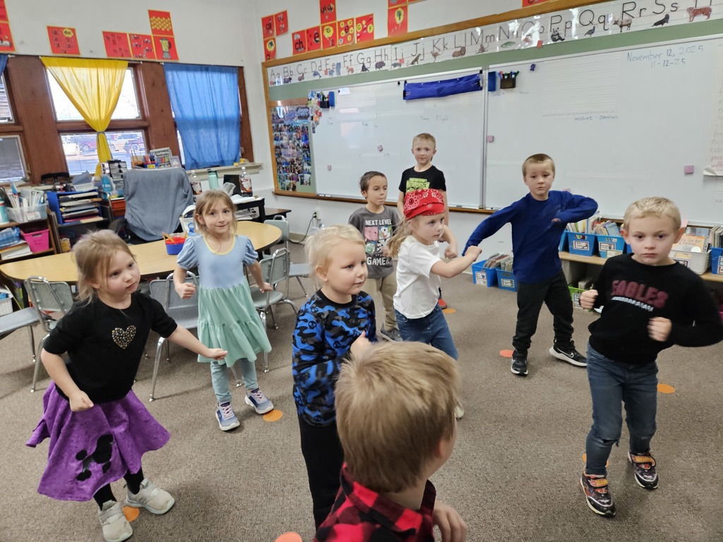 kids dancing the Twist 