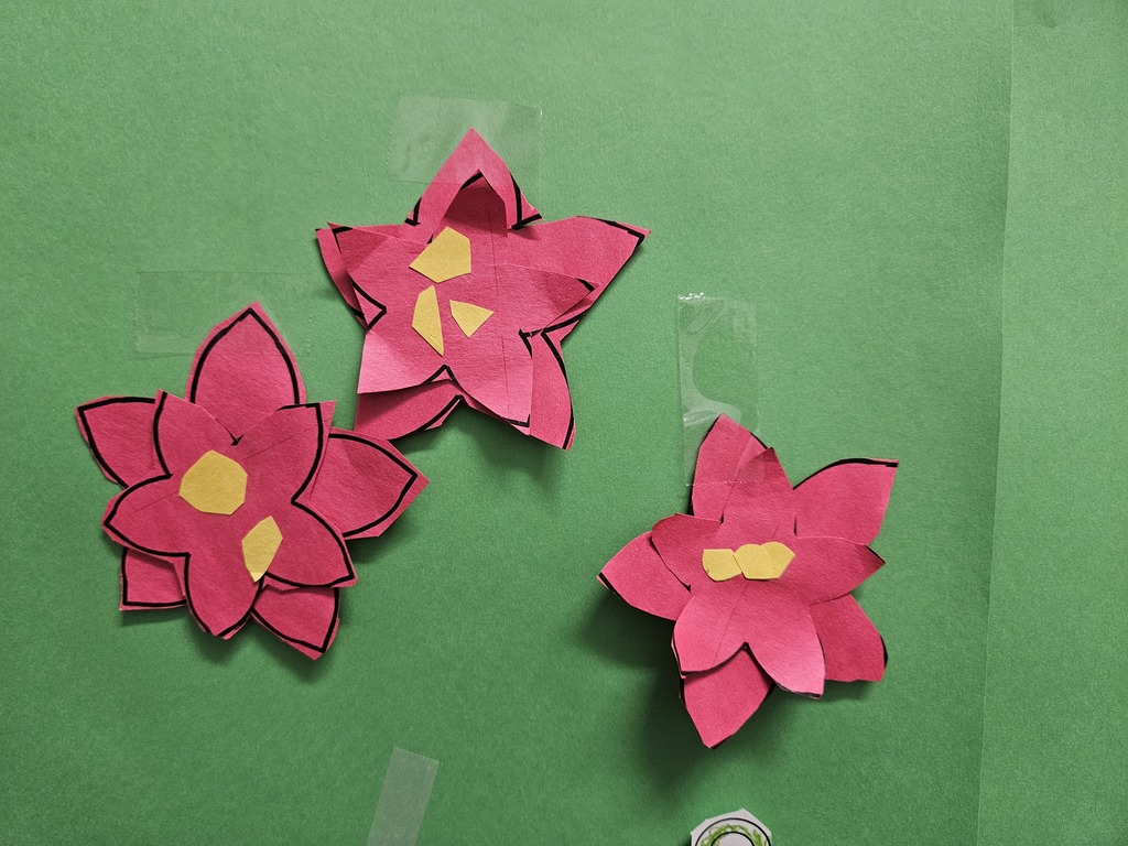 paper poinsettia flowers