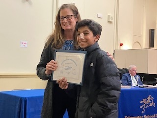 Award Image 4