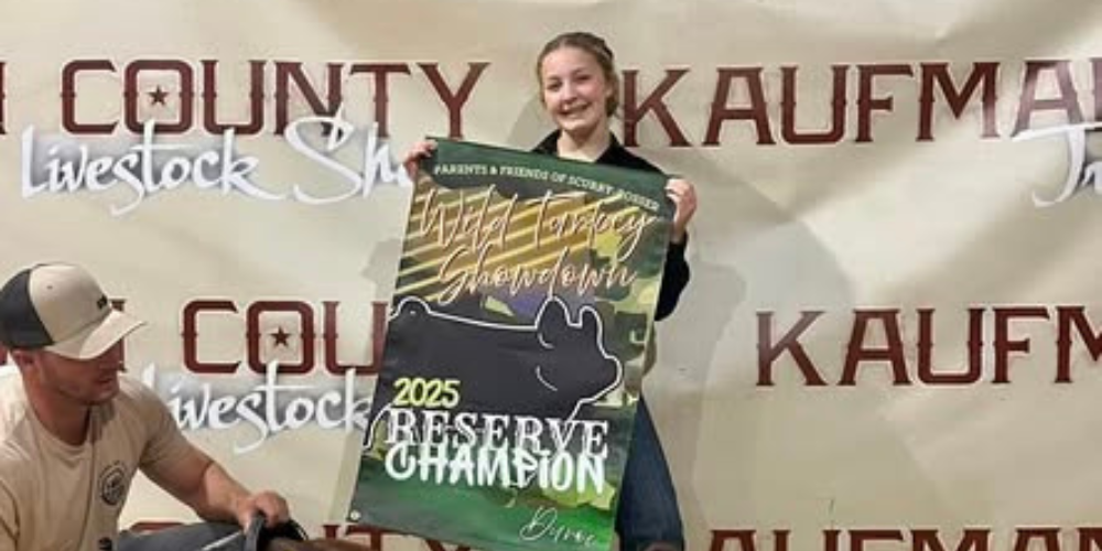 Congratulations to P. Williams on winning Showmanship and winning Reserve Champion Duroc today in Kaufman!!!