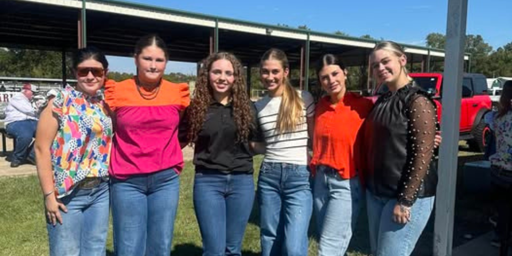 FFA Students Volunteer