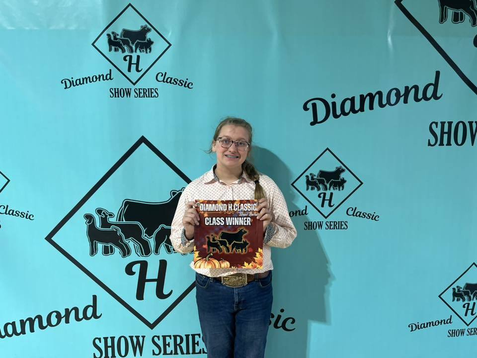 Congrats to our Junior FFA and FFA members on exhibiting their show pigs in Paris today. It was definitely fun watching a few exhibit their pigs for the first time today.   A. Wilburn won the pee wee showmanship, she also exhibited a hamp gilt that placed first in both rings  M. James was third overall intermediate showman, she also exhibited a cross barrow that placed first in ring A  R. Wilcoxson placed second in ring A and first in ring B with her york barrow  P. Williams placed first in ring A with her duroc gilt