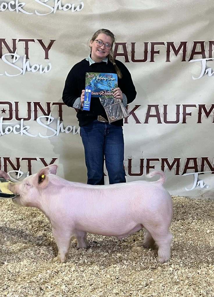 A few Edgewood FFA members exhibited their swine and goats at the KCJLS Christmas Classic in Kaufman  Congratulations to R. Wilcoxson on placing first in her class and winning reserve Yorkshire  G. Harper won 2nd in Intermediate Showmanship and placed 2nd with both of his cross pigs.  R. Wilcoxson placed 2nd with her breeding goat  T. Cummings placed 3rd with her market goat