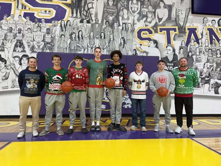 You gotta love Ugly Christmas Sweater day!!! Merry Christmas from your Edgewood Bulldogs!!