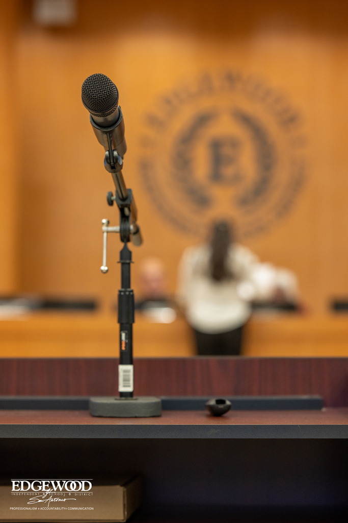 microphone on the podium at the EISD Board of Trustees Meeting
