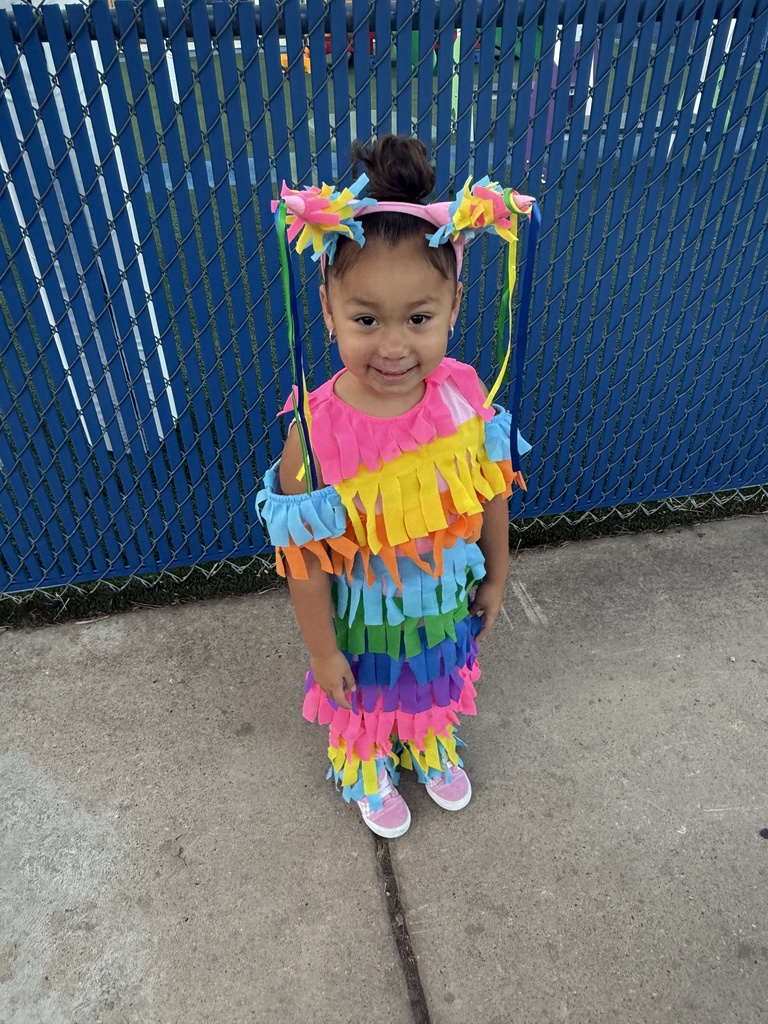Dress Up Like a Piñata Day3