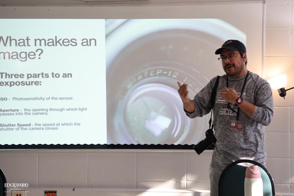 Frank V leads conversation on taking dynamic photos