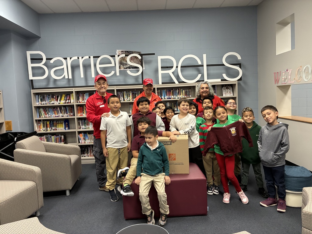A special thank you to Mr. Phillip Gutierrez and Mr. Roberto ‘Veto’ Moreno, President of Edgewood Veterans Organization for donating Roy Cisneros hoodies for the entire second grade class! We appreciate you all! Thank you for your kindness and your service!