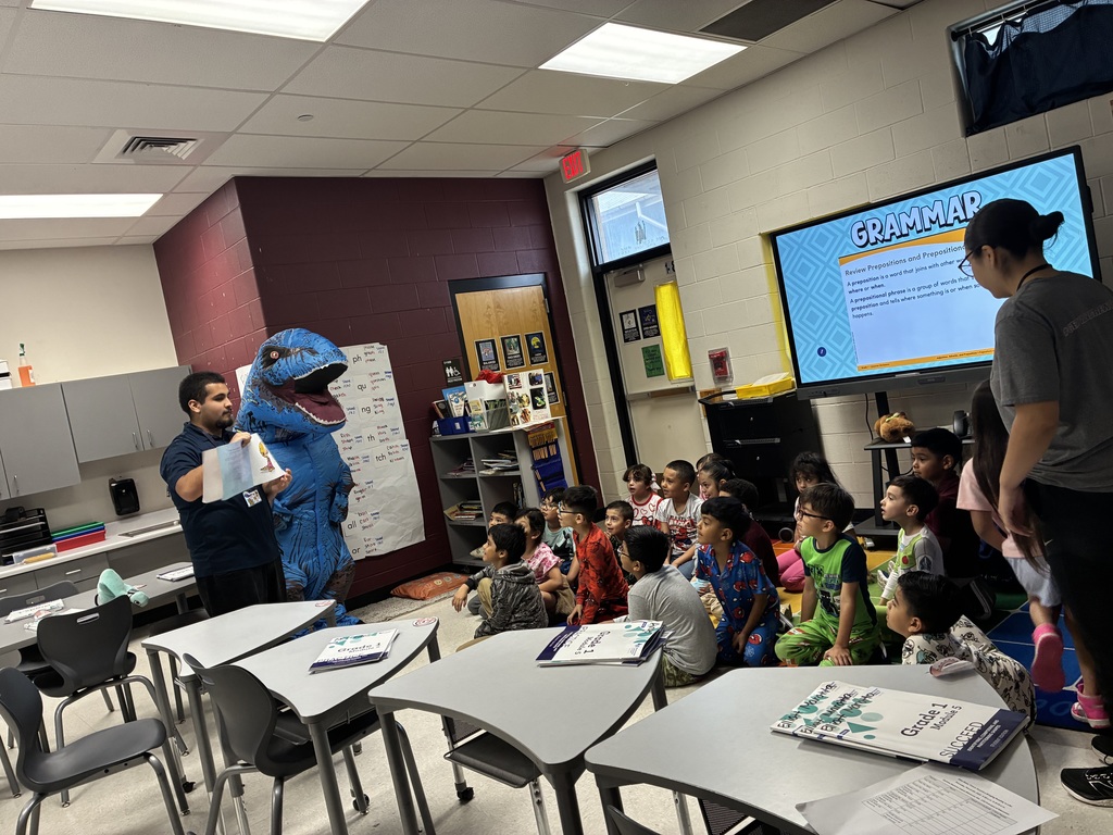 Thank you to our Memorial High School students for coming for their: Dino Read, Future Teachers Beinging Reading to Life! Special thanks to their teacher, Cynthia Ramirez-Lopez for making it happen!