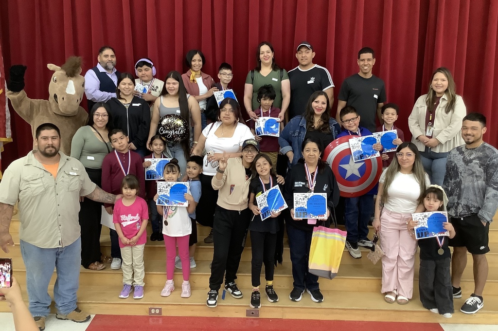 Congratulations to this month’s Star students. 🎉  One student from every class was selected for being Principled, one of our IB profiles.   Thank you to all the families who took time out of their busy days to spend the morning with us, we appreciate you! 💗  Congratulations to Ms. Delgado, our star teacher for this month, thank you for all your hard work. 👩‍🏫